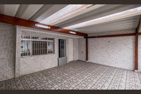 Casa à venda com 170m², 2 quartos e 3 vagas Casa à venda com 170m², 2 quartos e 3 vagasGaragem