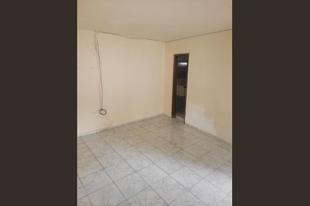Casa à venda com 55m², 2 quartos e sem vaga Casa à venda com 55m², 2 quartos e sem vagaSala