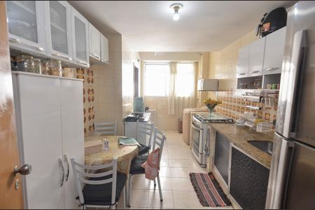 Apartamento à venda com 89m², 2 quartos e 1 vagaCozinha