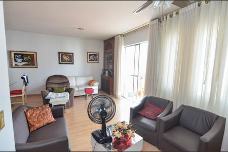 Apartamento à venda com 89m², 2 quartos e 1 vagaSala