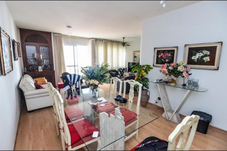 Apartamento à venda com 89m², 2 quartos e 1 vagaSala