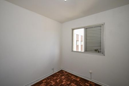 Quarto 2 de apartamento para alugar com 2 quartos, 62m² em Vila Santa Luzia, Taboão da Serra