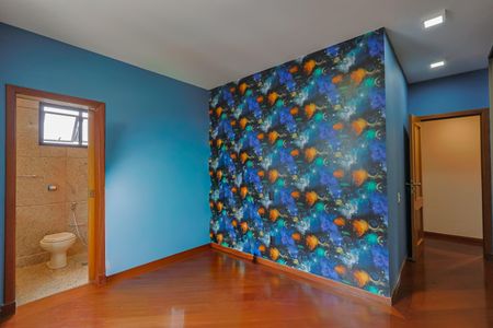 Apartamento à venda com 170m², 4 quartos e 4 vagas Apartamento à venda com 170m², 4 quartos e 4 vagasQuarto 2 - Suíte