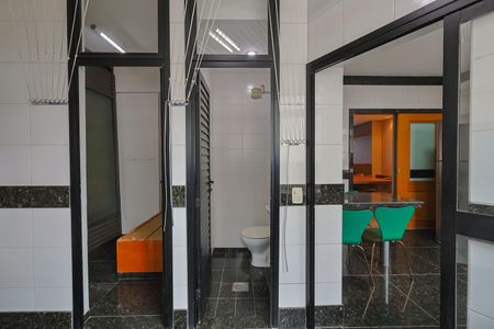 Apartamento à venda com 170m², 4 quartos e 4 vagas Apartamento à venda com 170m², 4 quartos e 4 vagasÁrea de Serviço