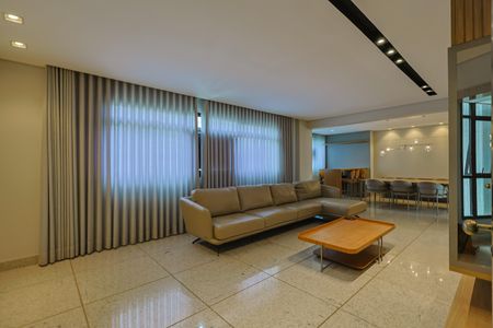 Apartamento à venda com 170m², 4 quartos e 4 vagas Apartamento à venda com 170m², 4 quartos e 4 vagasSala