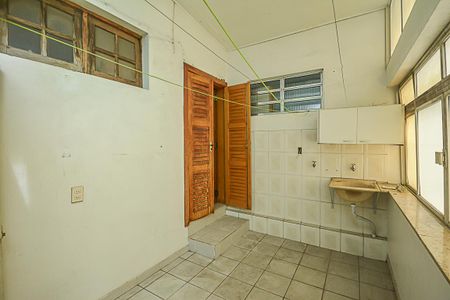 Casa para alugar com 279m², 5 quartos e 2 vagasÁrea de Serviço