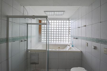 Casa para alugar com 279m², 5 quartos e 2 vagasBanheiro da Suíte