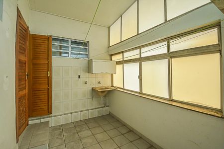 Casa para alugar com 279m², 5 quartos e 2 vagasÁrea de Serviço