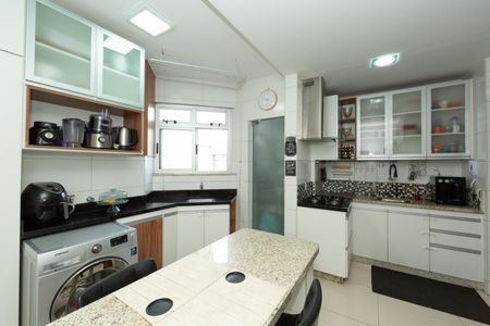 Apartamento à venda com 70m², 2 quartos e 1 vagaCOZINHA