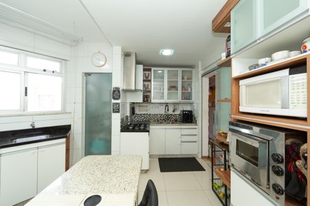 Apartamento à venda com 70m², 2 quartos e 1 vagaCOZINHA
