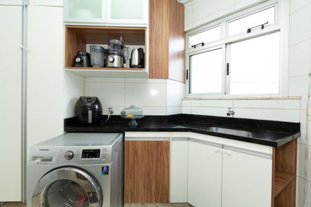 Apartamento à venda com 70m², 2 quartos e 1 vagaAREA DE SERVICO