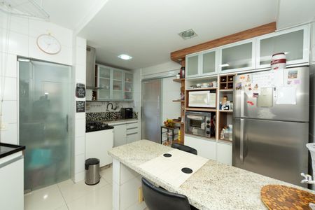 Apartamento à venda com 70m², 2 quartos e 1 vagaCOZINHA