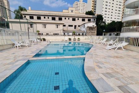 Apartamento à venda com 101m², 3 quartos e 2 vagas Apartamento à venda com 101m², 3 quartos e 2 vagasPiscina