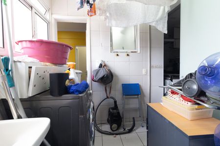 Apartamento à venda com 101m², 3 quartos e 2 vagas Apartamento à venda com 101m², 3 quartos e 2 vagasLavanderia