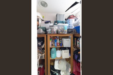 Apartamento à venda com 101m², 3 quartos e 2 vagas Apartamento à venda com 101m², 3 quartos e 2 vagasDispensa