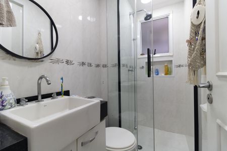 Apartamento à venda com 101m², 3 quartos e 2 vagas Apartamento à venda com 101m², 3 quartos e 2 vagasBanheiro Social
