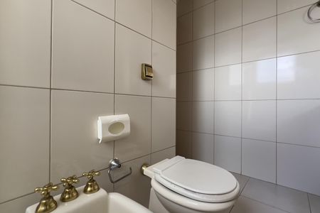 Apartamento à venda com 168m², 3 quartos e 2 vagasBanheiro da Suíte 1