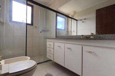 Apartamento à venda com 168m², 3 quartos e 2 vagasBanheiro da Suíte 2