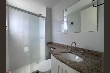 Apartamento para alugar com 71m², 3 quartos e 1 vagaSuíte - Banheiro