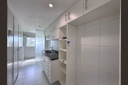 Apartamento para alugar com 71m², 3 quartos e 1 vagaCozinha e Área de Serviço