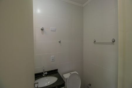 Casa de condomínio para alugar com 77m², 3 quartos e 2 vagasBanheiro andar superior