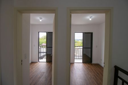 Casa de condomínio para alugar com 77m², 3 quartos e 2 vagasVista entre quarto 1 e 2