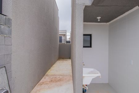 Casa de condomínio para alugar com 77m², 3 quartos e 2 vagasQuintal dos fundos e area de serviço