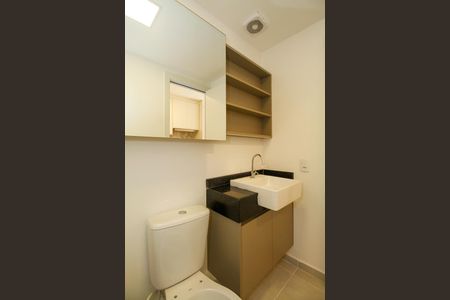 Banheiro de kitnet/studio para alugar com 1 quarto, 25m² em Pinheiros, São Paulo