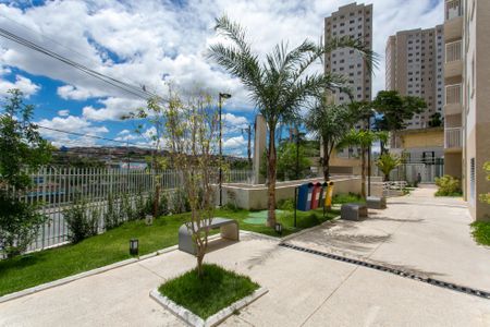 Apartamento para alugar com 34m², 2 quartos e sem vagaÁrea comum 