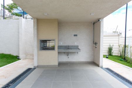 Apartamento para alugar com 34m², 2 quartos e sem vagaÁrea comum - Churrasqueira