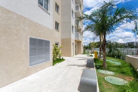 Apartamento para alugar com 34m², 2 quartos e sem vagaÁrea comum 