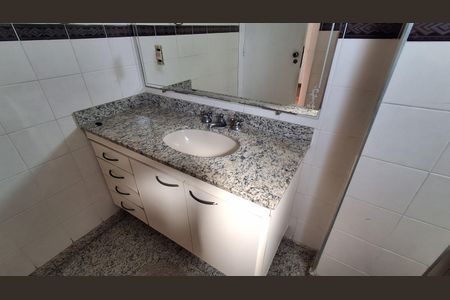Apartamento à venda com 147m², 3 quartos e 2 vagasBanheiro Suíte 