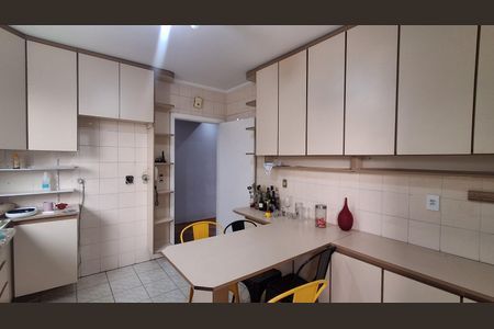 Apartamento à venda com 147m², 3 quartos e 2 vagasCozinha 