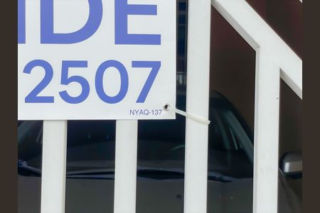 Casa à venda com 193m², 3 quartos e 2 vagasNYAQ-137