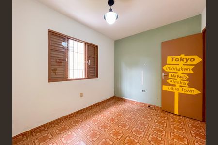 Casa à venda com 193m², 3 quartos e 2 vagasQuarto 2