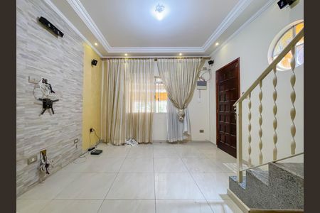 Casa à venda com 193m², 3 quartos e 2 vagasSala