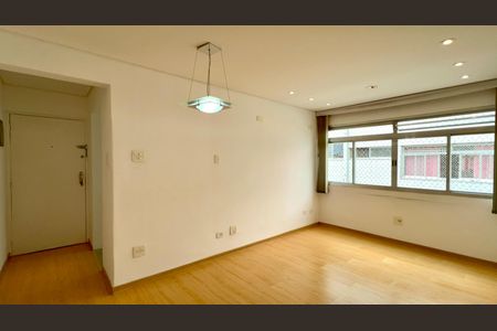 Sala de apartamento à venda com 2 quartos, 70m² em Sumaré, São Paulo