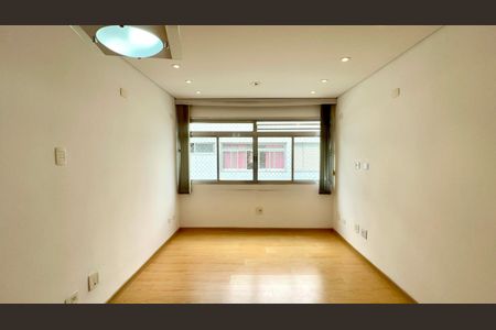 Sala de apartamento à venda com 2 quartos, 70m² em Sumaré, São Paulo