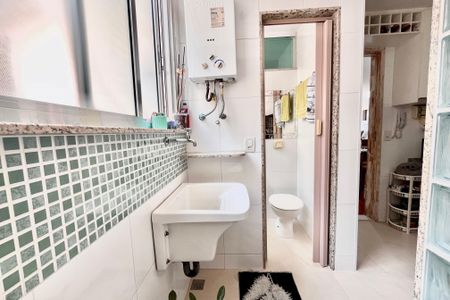 Apartamento para alugar com 110m², 2 quartos e 1 vagaÁrea de Serviço