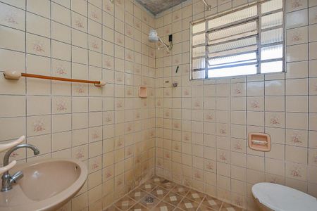 Casa para alugar com 64m², 2 quartos e 1 vagaBanheiro