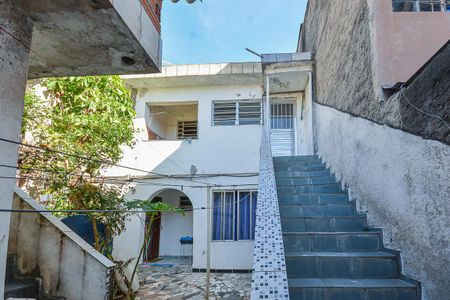 Casa para alugar com 64m², 2 quartos e 1 vagaFachada