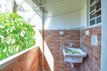 Casa para alugar com 64m², 2 quartos e 1 vagaÁrea de Serviço