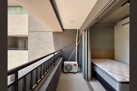 Studio para alugar com 22m², 1 quarto e sem vaga Studio para alugar com 22m², 1 quarto e sem vagaSacada