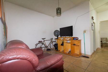 Casa à venda com 500m², 3 quartos e 5 vagas Casa à venda com 500m², 3 quartos e 5 vagasSala