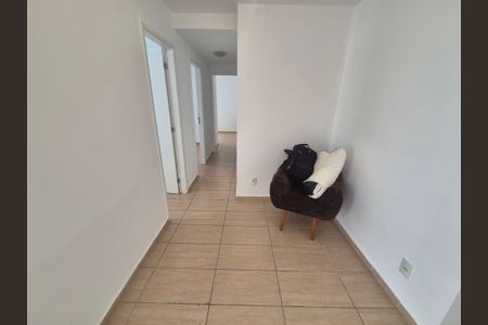 Apartamento para alugar com 3 quartos, 77m² em Jardim Cláudia, São Paulo