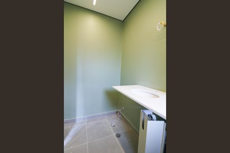 Banheiro de kitnet/studio para alugar com 1 quarto, 25m² em Santo Amaro, São Paulo