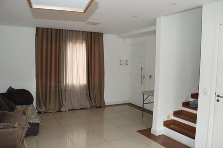 Apartamento para alugar com 3 quartos, 93m² em Bairro Jardim Nossa Senhora das Graças, Cotia