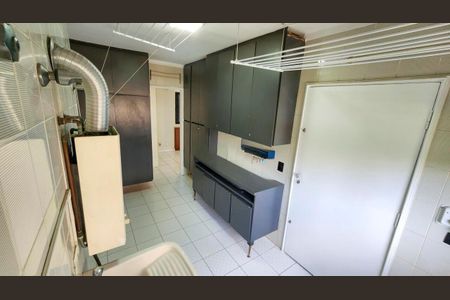 Apartamento à venda com 216m², 4 quartos e sem vaga