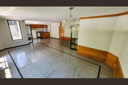 Apartamento à venda com 216m², 4 quartos e sem vaga