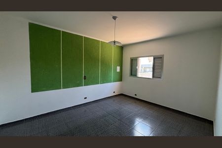 Casa à venda com 374m², 5 quartos e 2 vagas Casa à venda com 374m², 5 quartos e 2 vagasQuarto 1